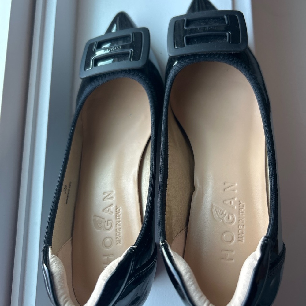 Hogan black patent heels